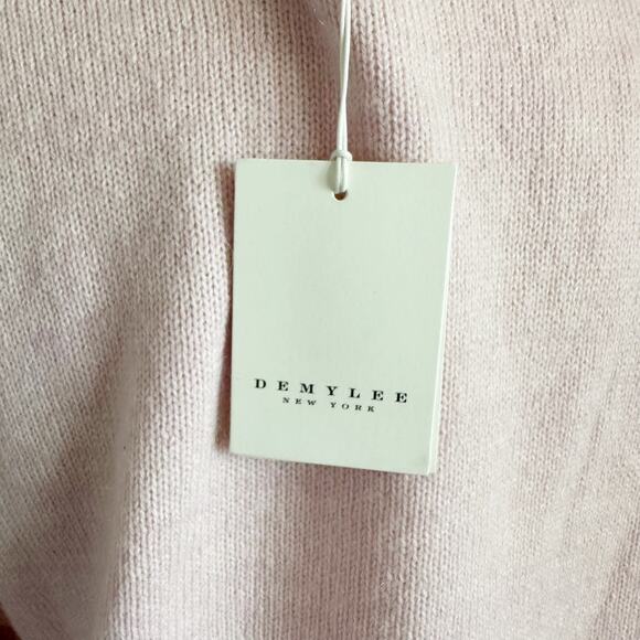 Demylee Sweater XS NWT - Picture 7 of 10
